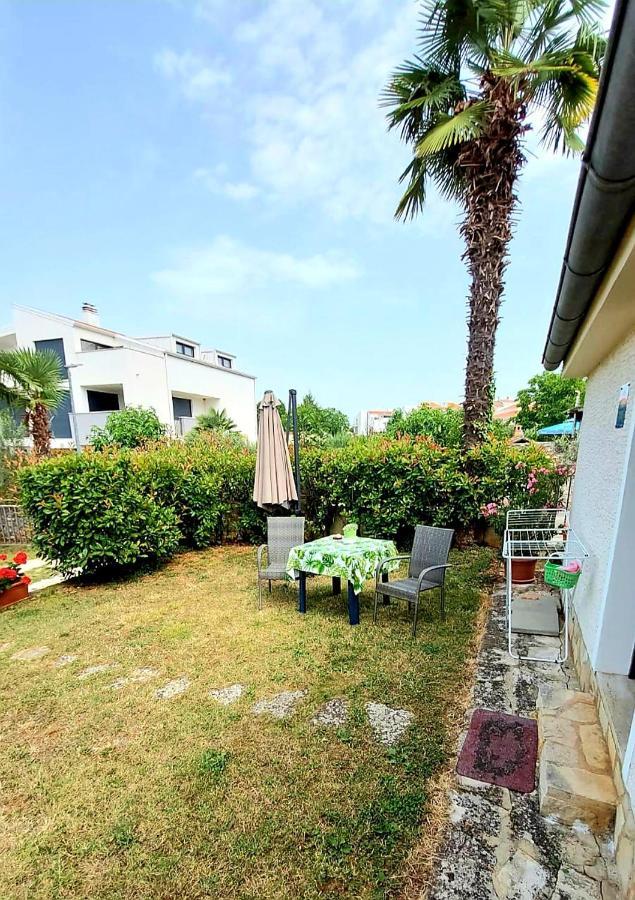 Apartments Karmen Funtana Exterior photo